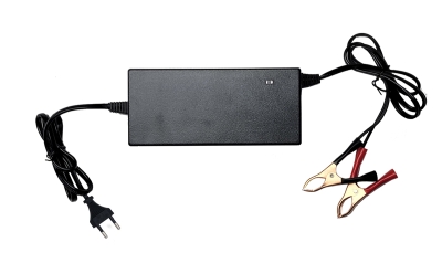 ЗАРЯДНО УСТРОЙСТВО 12V АКУМУЛАТОРИ 6A ДО 50 AH