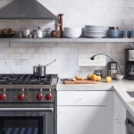 РАЗКЛОНИТЕЛ 3 ГНЕЗДА "FLIP-UP" ​​ЗА ВГРАЖДАНЕ В МЕБЕЛИ